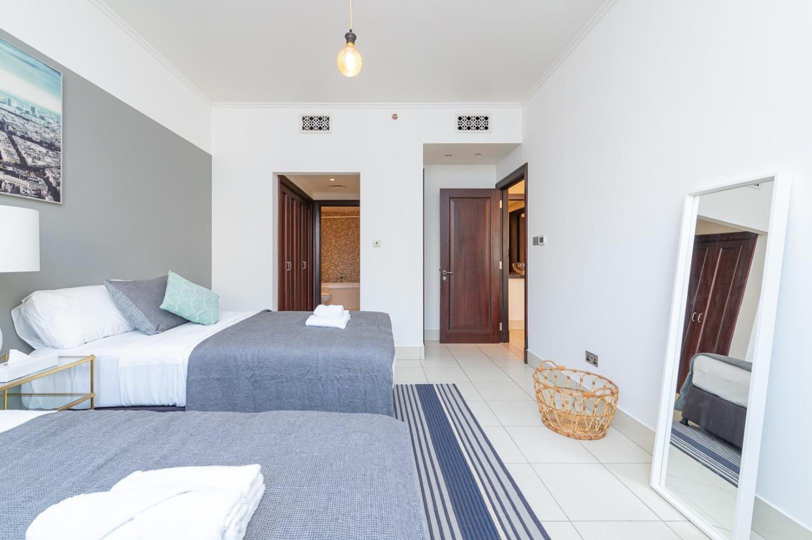 Luxury 2bedroom With Terrace & Burj Khalifa View *