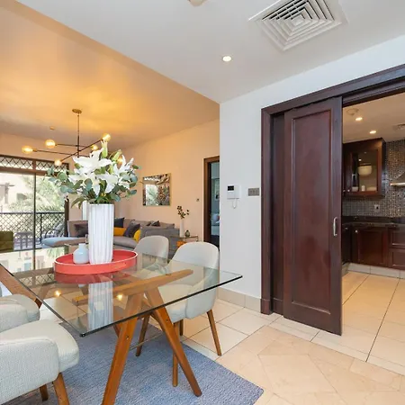 Luxury 2Bedroom With Terrace & Burj Khalifa View Dubai Exterior photo